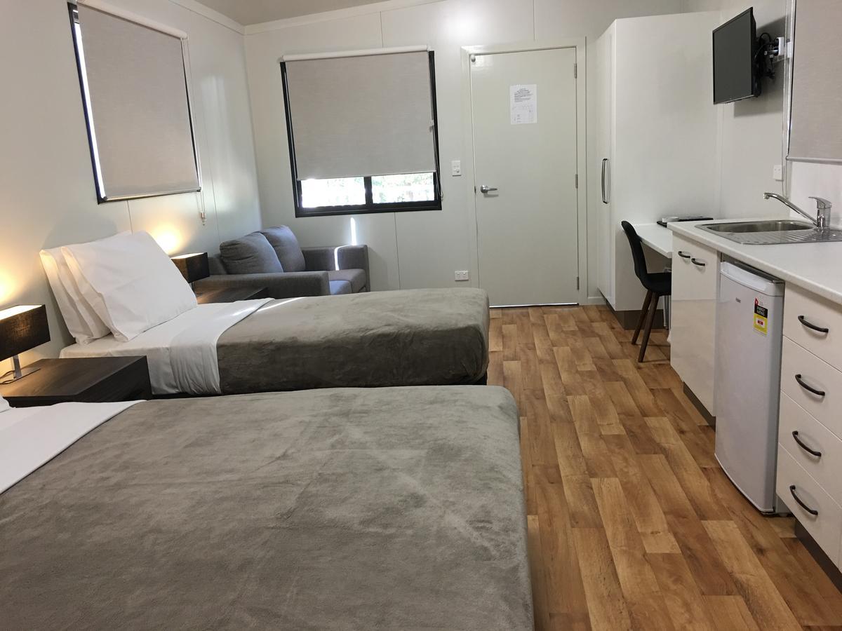 Crystal Creek Caravan Park Hotel Mutarnee Exterior photo